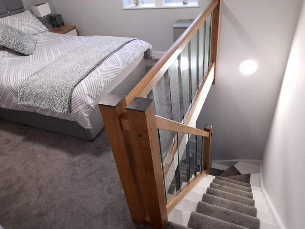 Outstanding Modern 1-Bed House In Chippenham Chippenham (Wiltshire) Esterno foto
