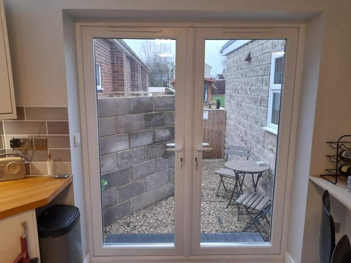 Outstanding Modern 1-Bed House In Chippenham Chippenham (Wiltshire) Esterno foto