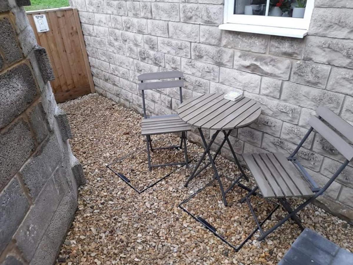 Outstanding Modern 1-Bed House In Chippenham Chippenham (Wiltshire) Esterno foto
